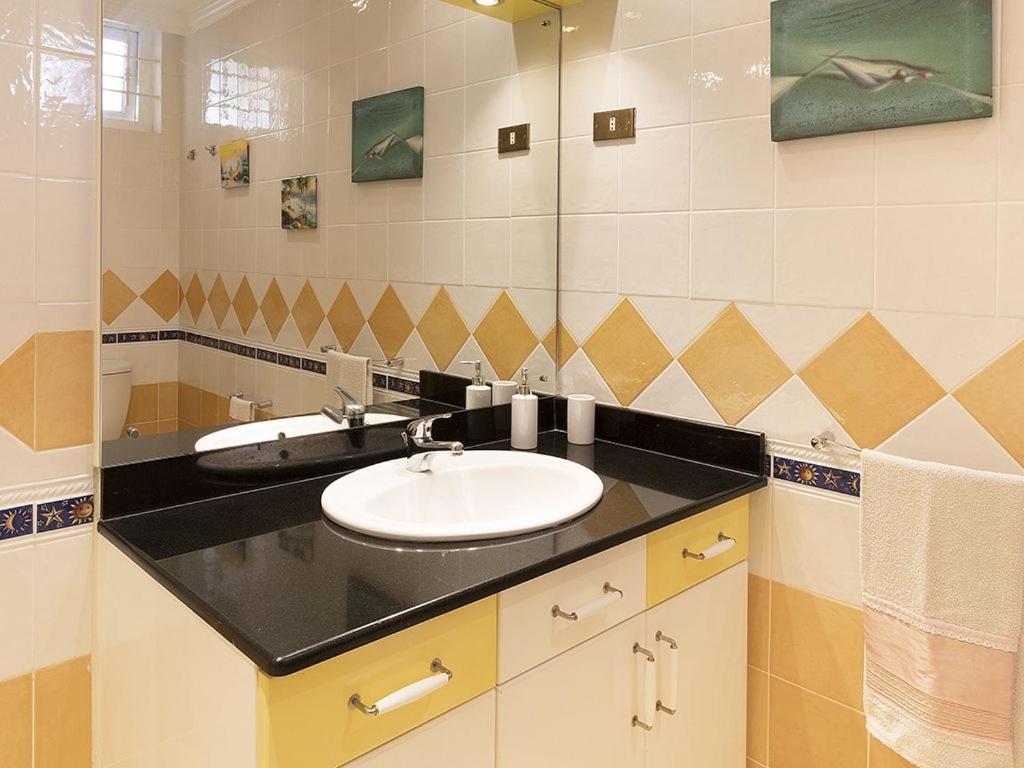 Apartment Orchid กรองด์เบย์ ภายนอก รูปภาพ